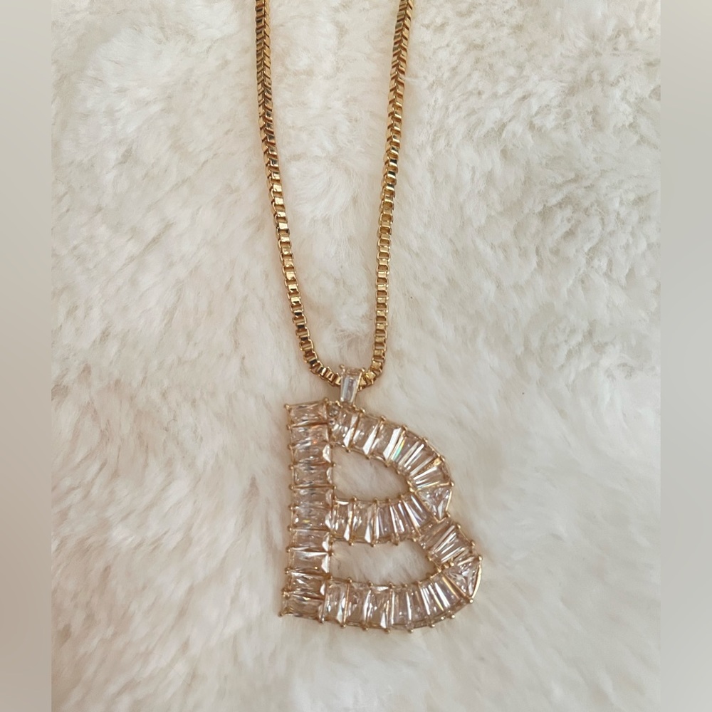 BaubleBar “B” necklace